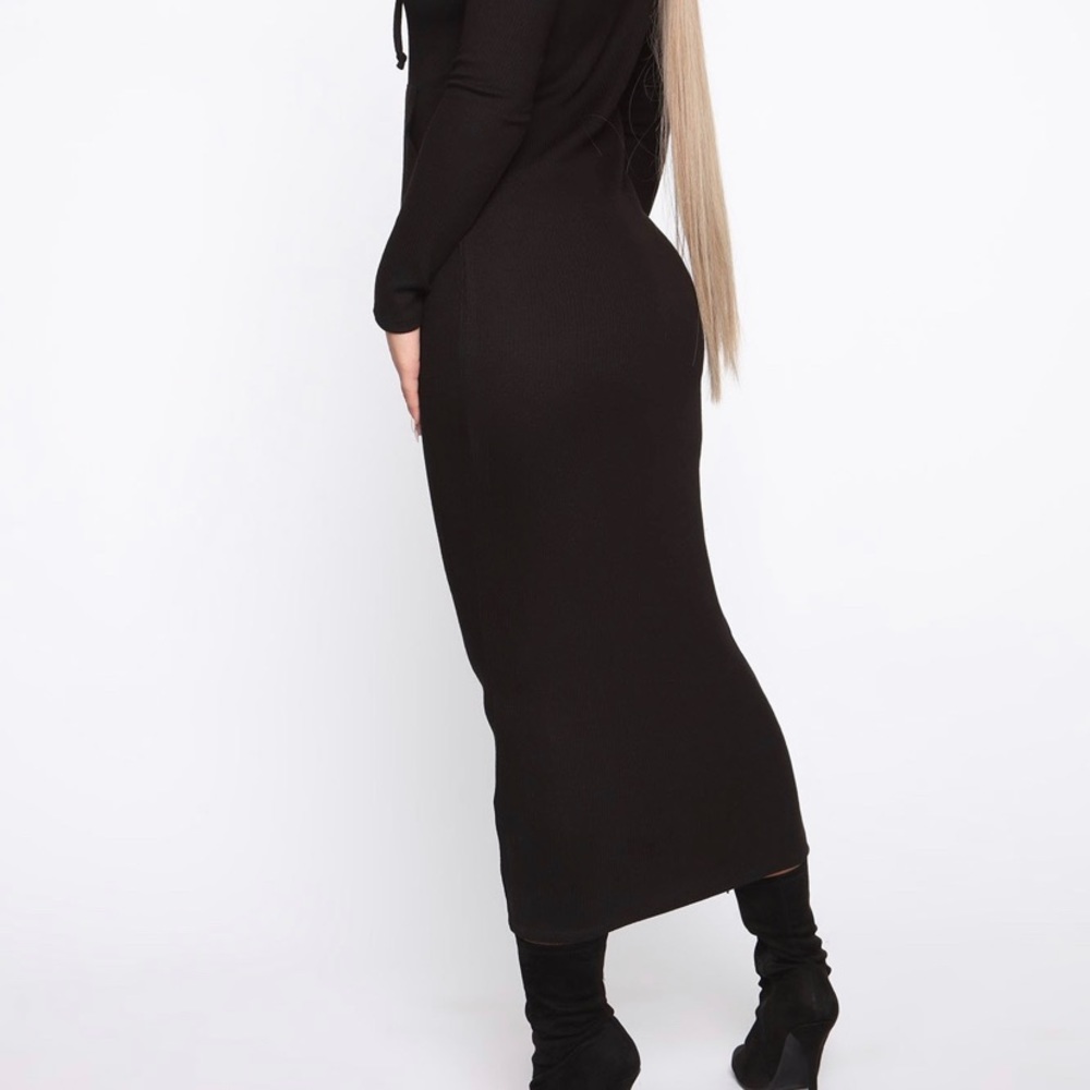 Last one!! Long black hooded sweater dress. NWT M - Picture 7 of 14